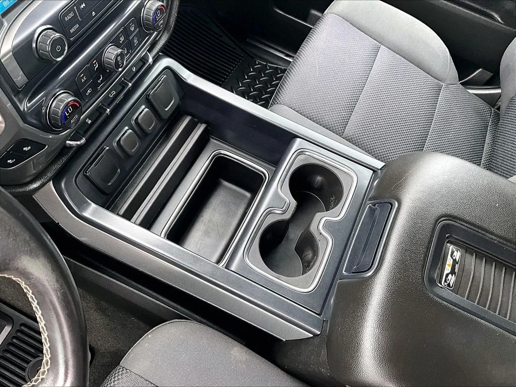 Used 2018 Black Chevrolet LT image 16