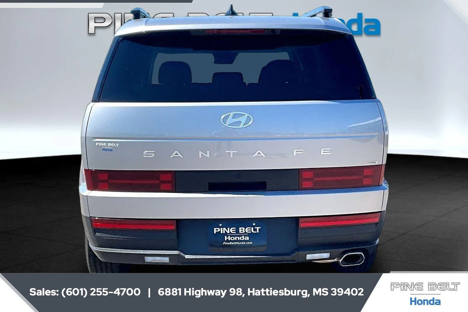 Used 2025 Shimmering Silver Hyundai SEL image 4