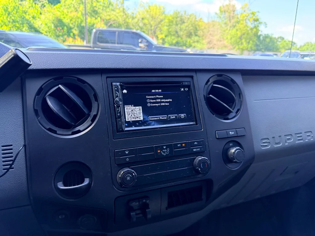 Used 2015 Oxford White Ford XL image 27