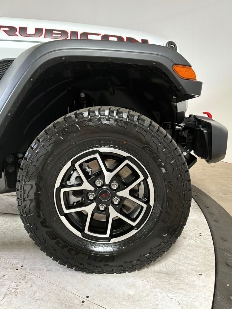 New 2026 Bright White Clearcoat Jeep Rubicon image 9