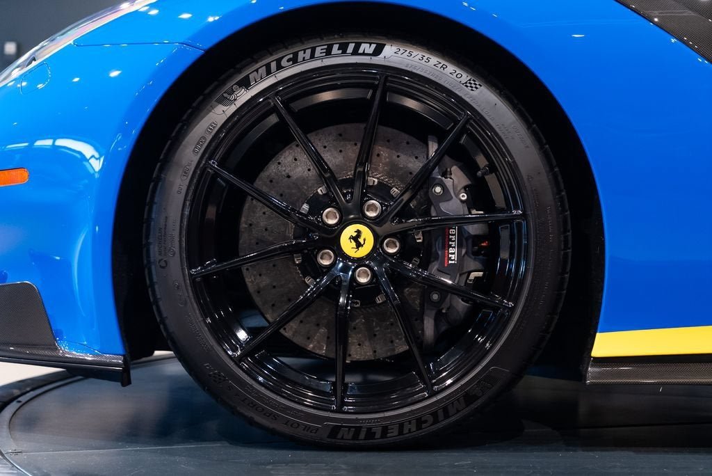 Certified Used 2017 Extra Sample Ferrari Base image 15