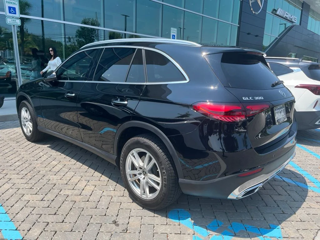 Certified Used 2025 Black Mercedes-Benz GLC 300 image 6