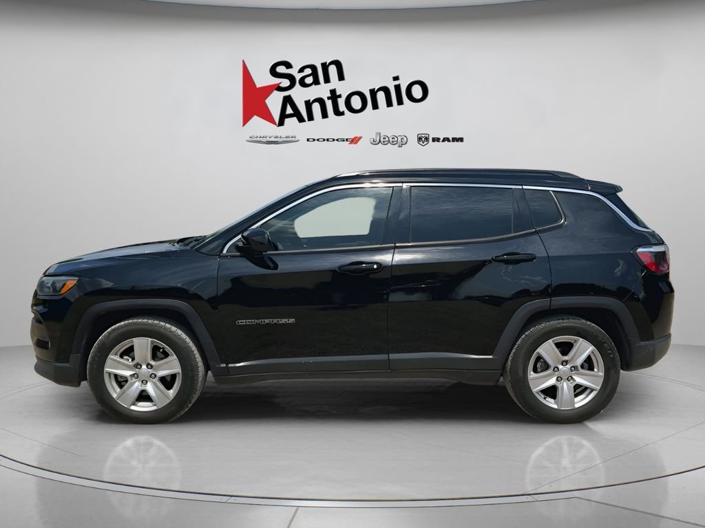 Used 2022 Black Jeep Latitude image 8