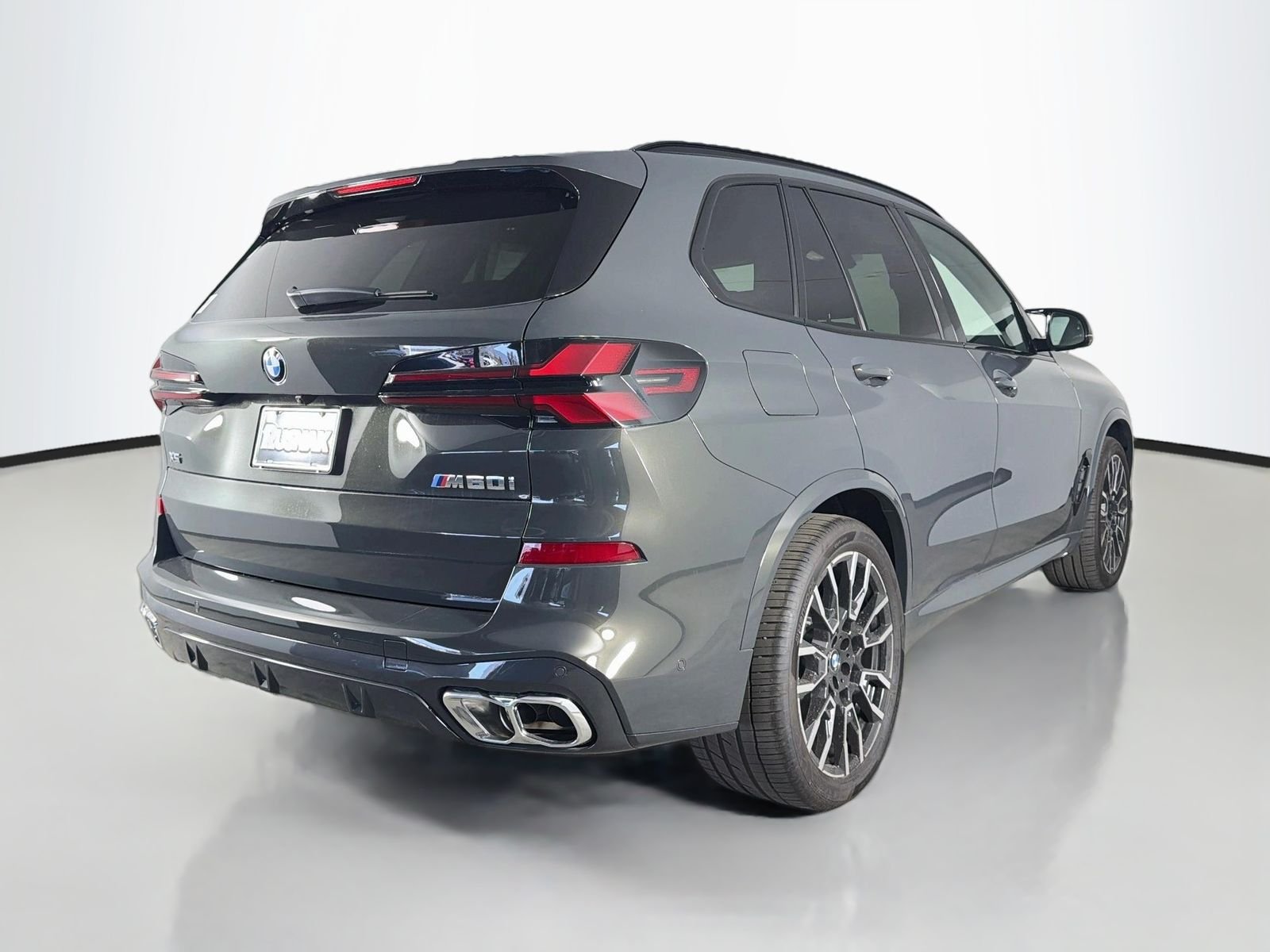 2026 BMW X5 M60i - Photo 7
