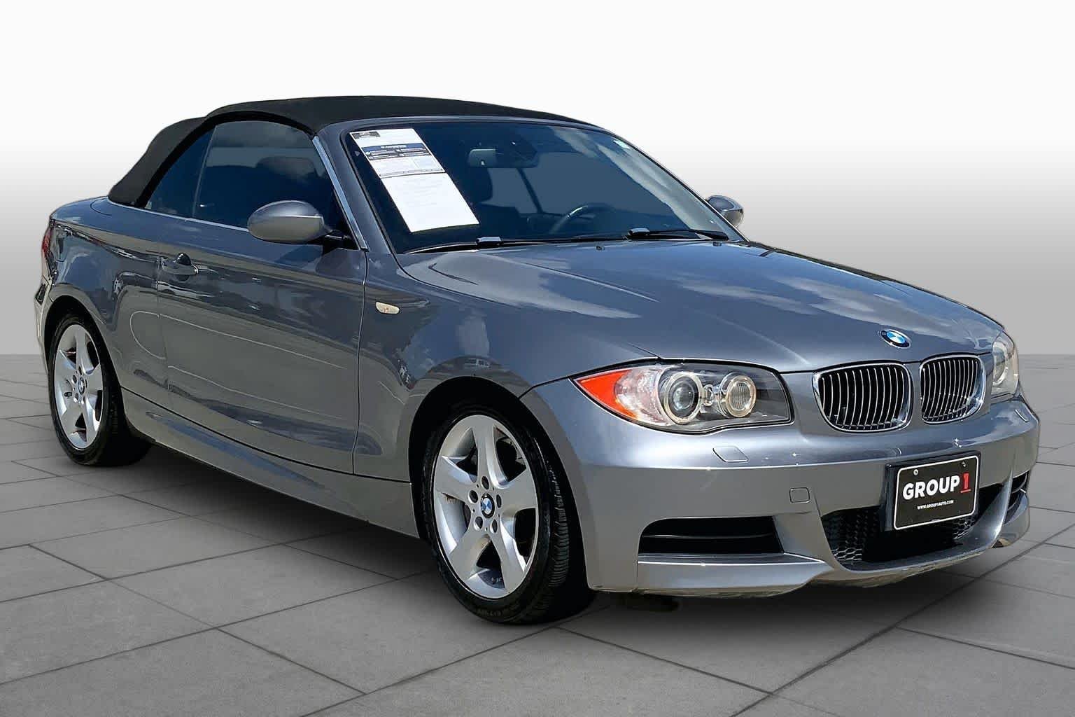 Used 2009 Alpine White BMW 135i image 2