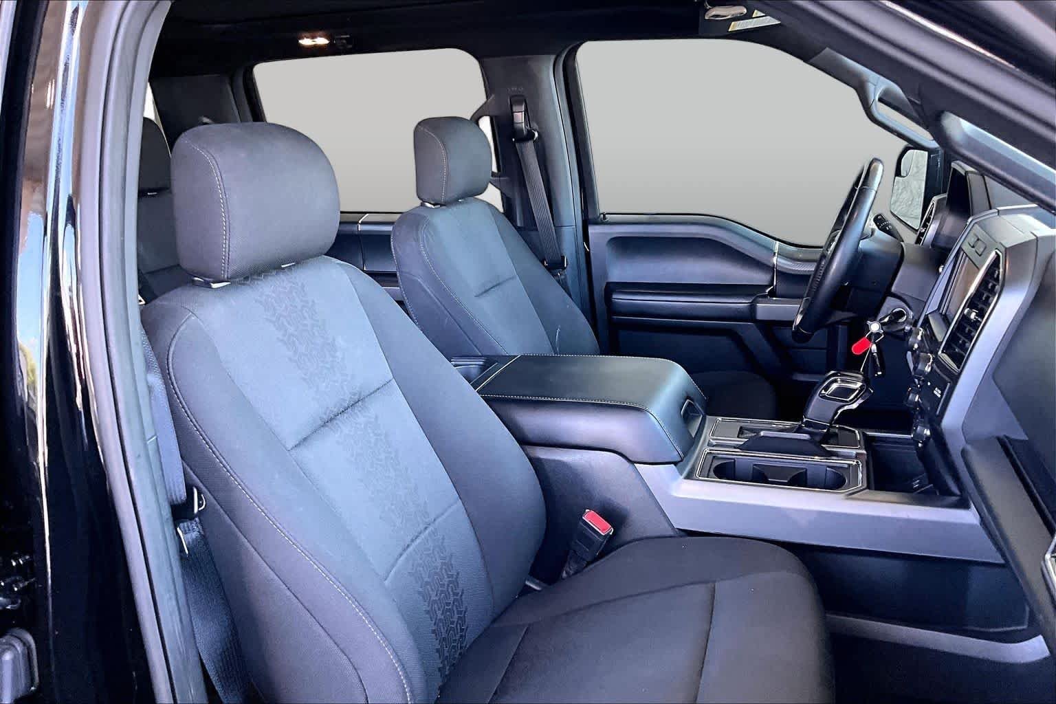 Used 2019 Agate Black Ford XLT image 9