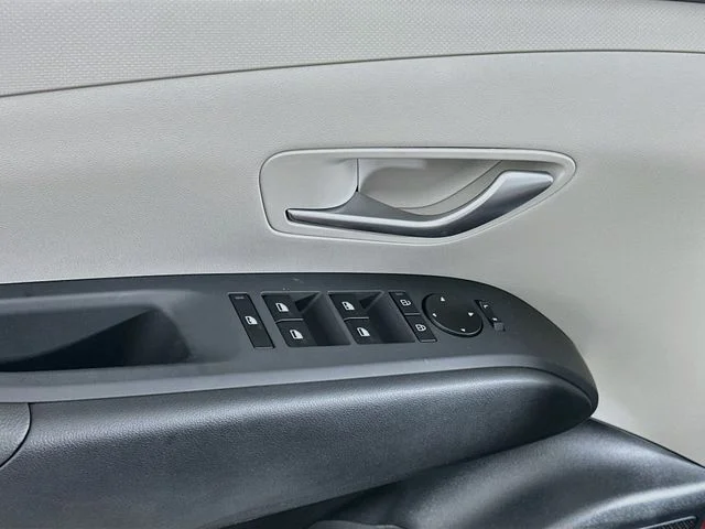 New 2026 Hyundai TUCSON SE