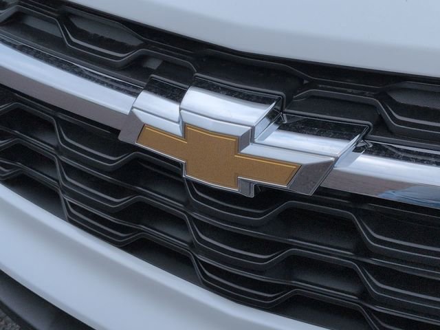 New 2026 Summit White Chevrolet LS image 32