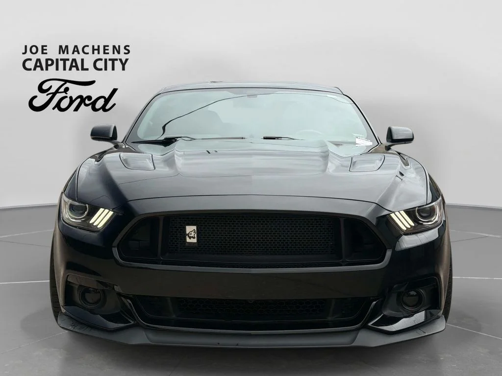 Used 2015 Black Ford GT image 10