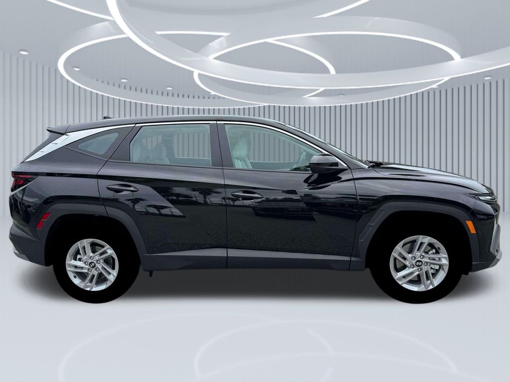 New 2026 Black Hyundai SE FWD image 28