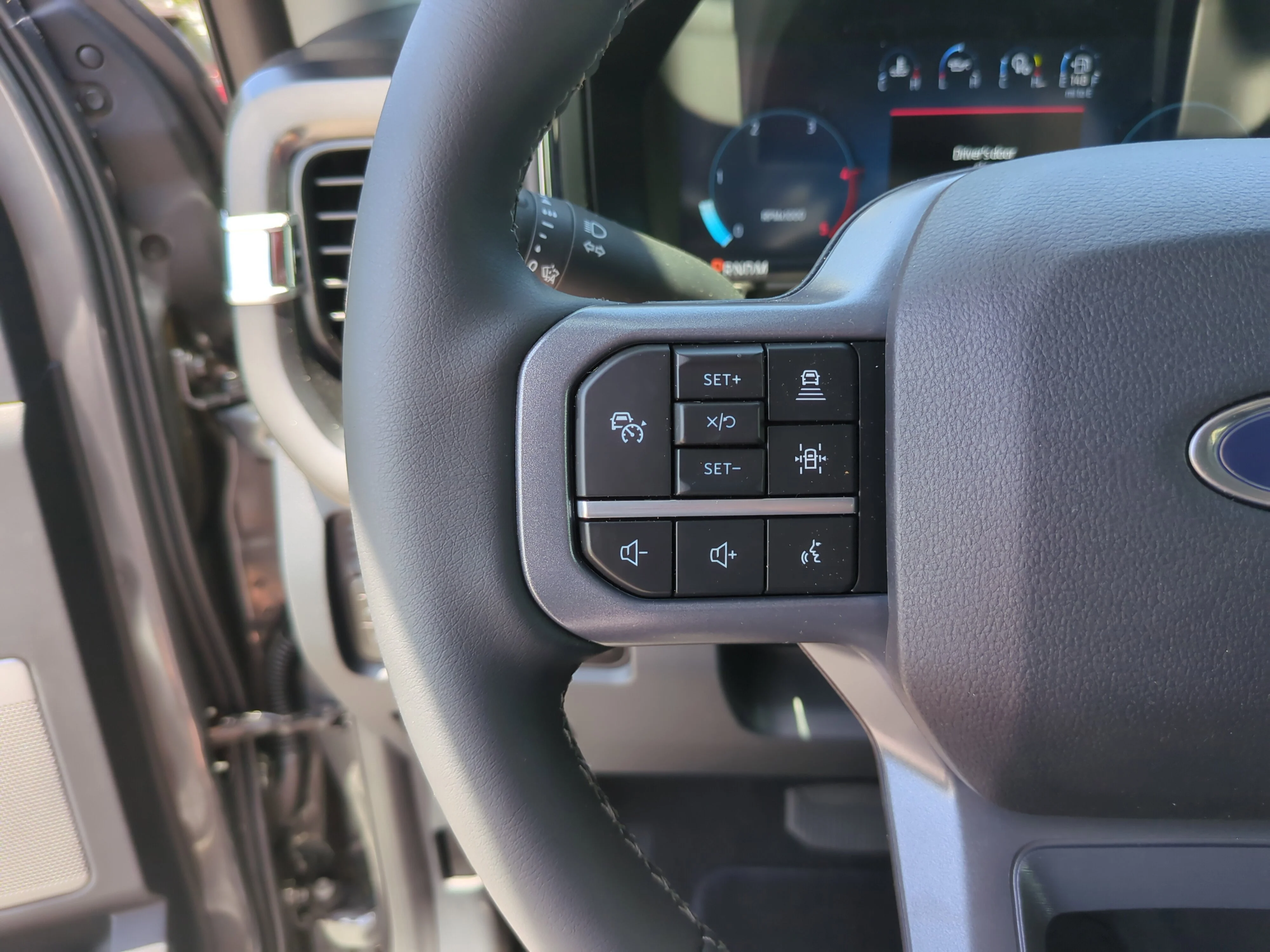 New 2026 Carbonized Gray Metallic Ford F-250® Lariat® image 29