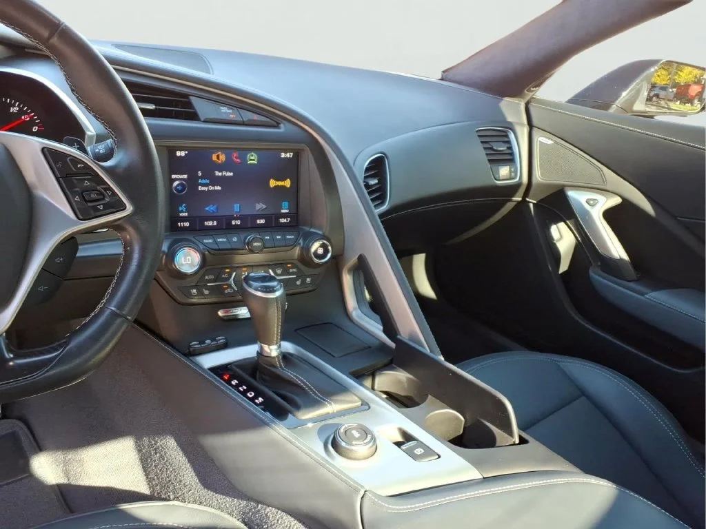 Used 2015 ARCTIC WHITE Chevrolet Z06 3LZ image 24