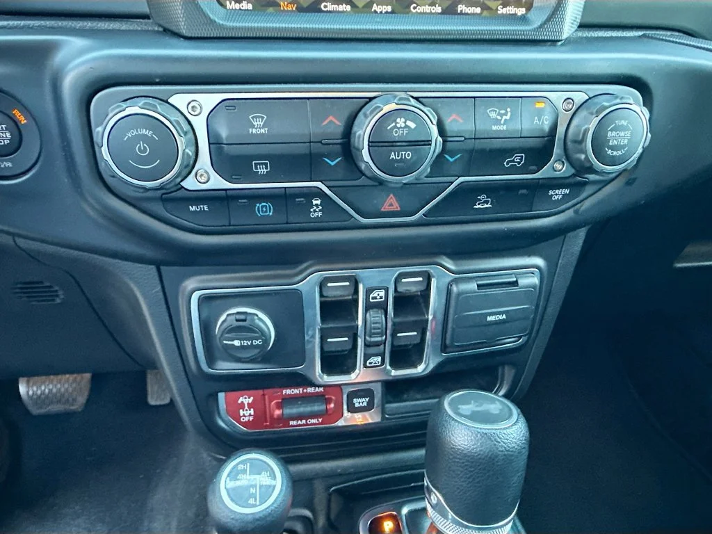Used 2022 Gray Jeep Unlimited Rubicon 4xe image 17