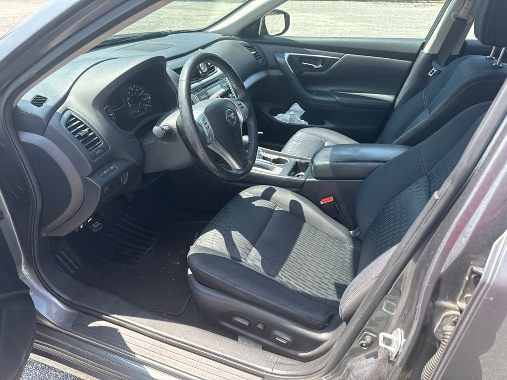 Used 2017 Gray Nissan 2.5 SV image 16