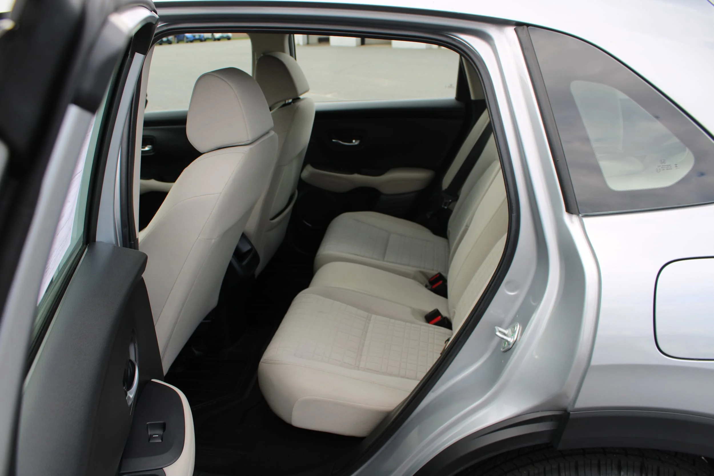 Used 2024 Silver Honda LX image 9