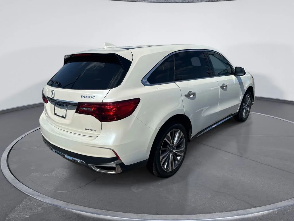 Used 2017  Acura 3.5L image 7