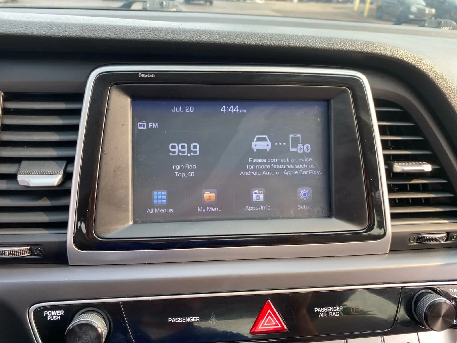 Used 2019 Scarlet Red Hyundai SE image 25
