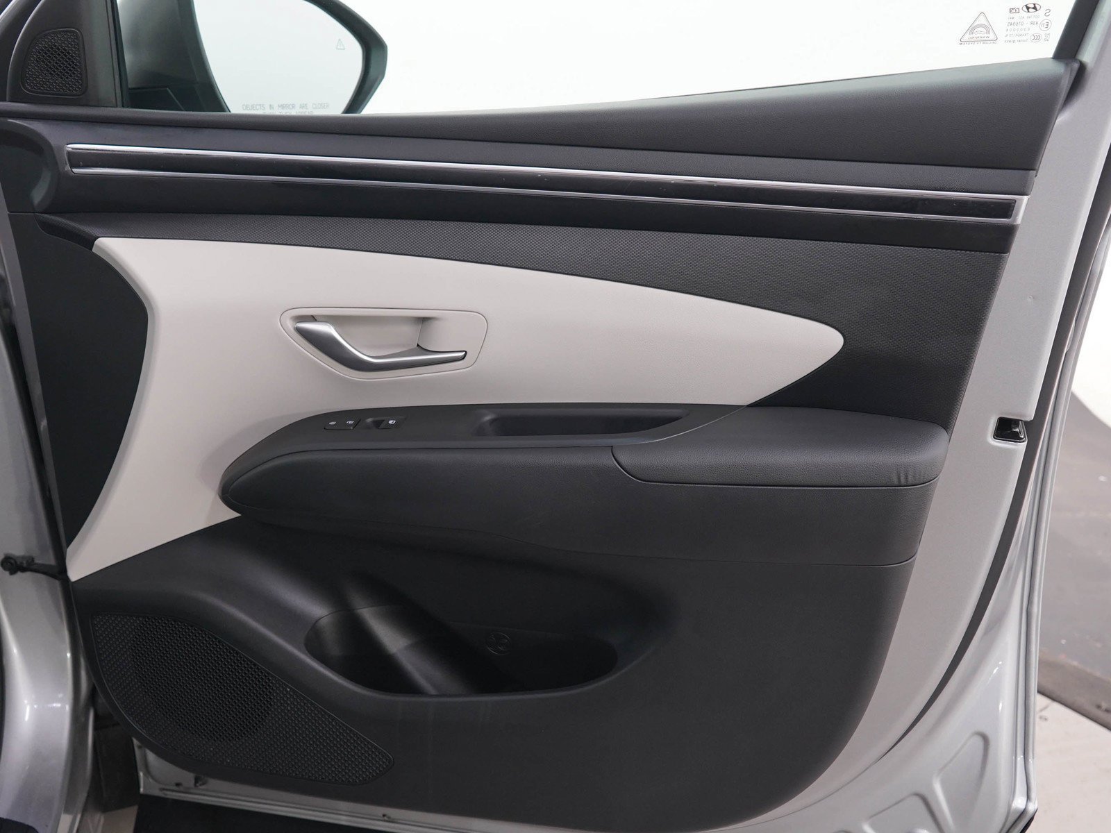 Used 2024 Shimmering Silver Hyundai Blue AWD image 12