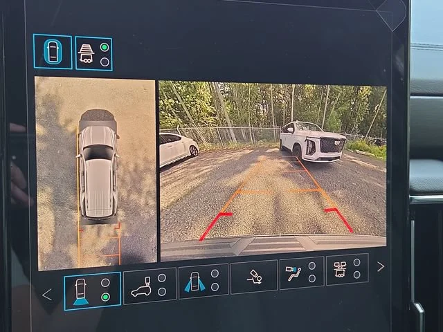 2026 GMC Yukon Denali - Photo 7