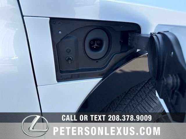 New 2026 Oxygen White Lexus  350e image 11