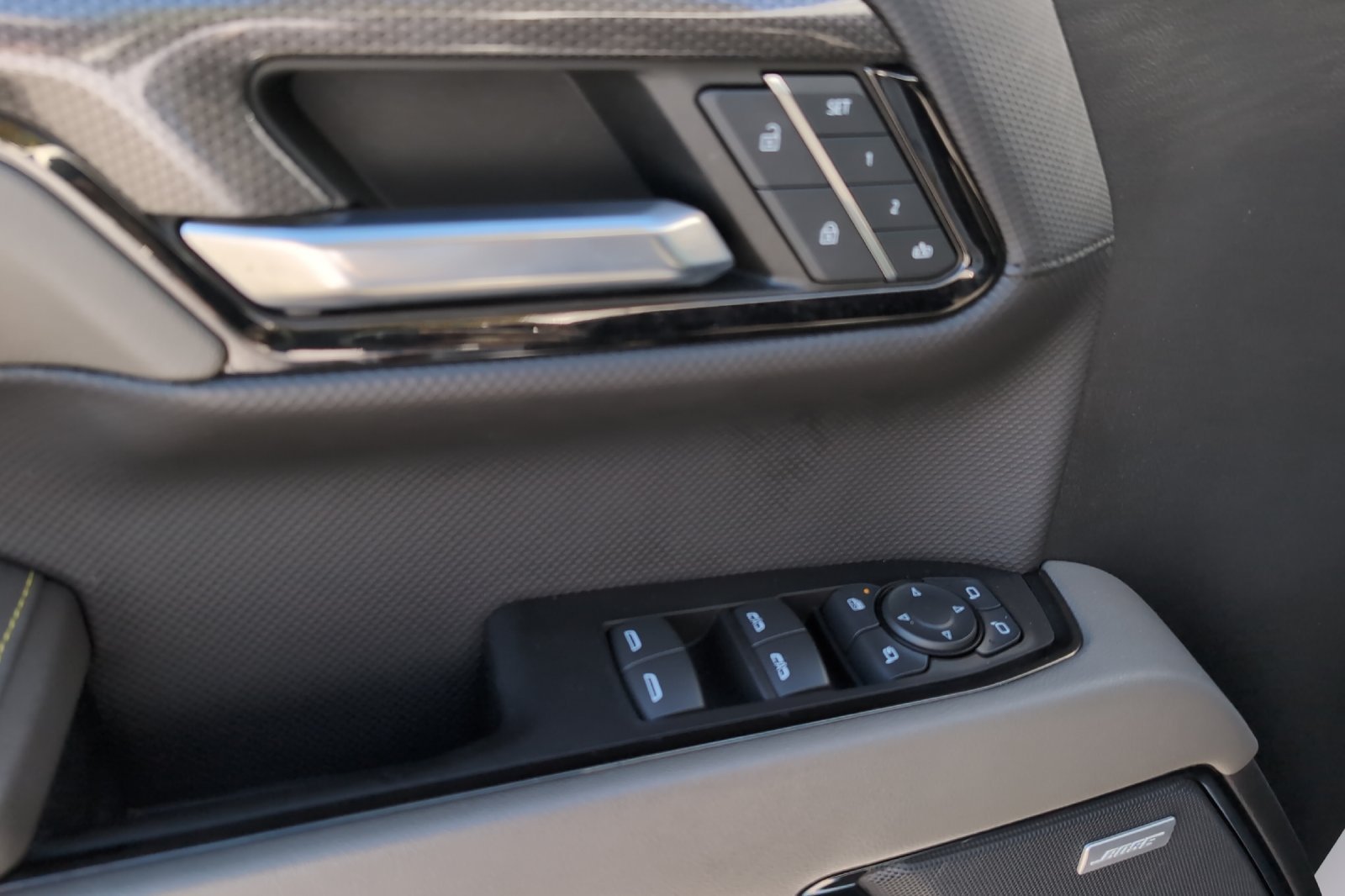 Used 2023 SUMMIT WHITE Chevrolet ZR2 image 12