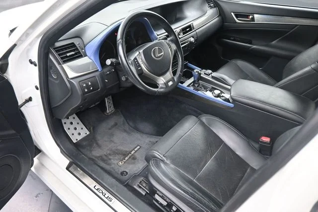 Used 2013 White Lexus 350 image 22