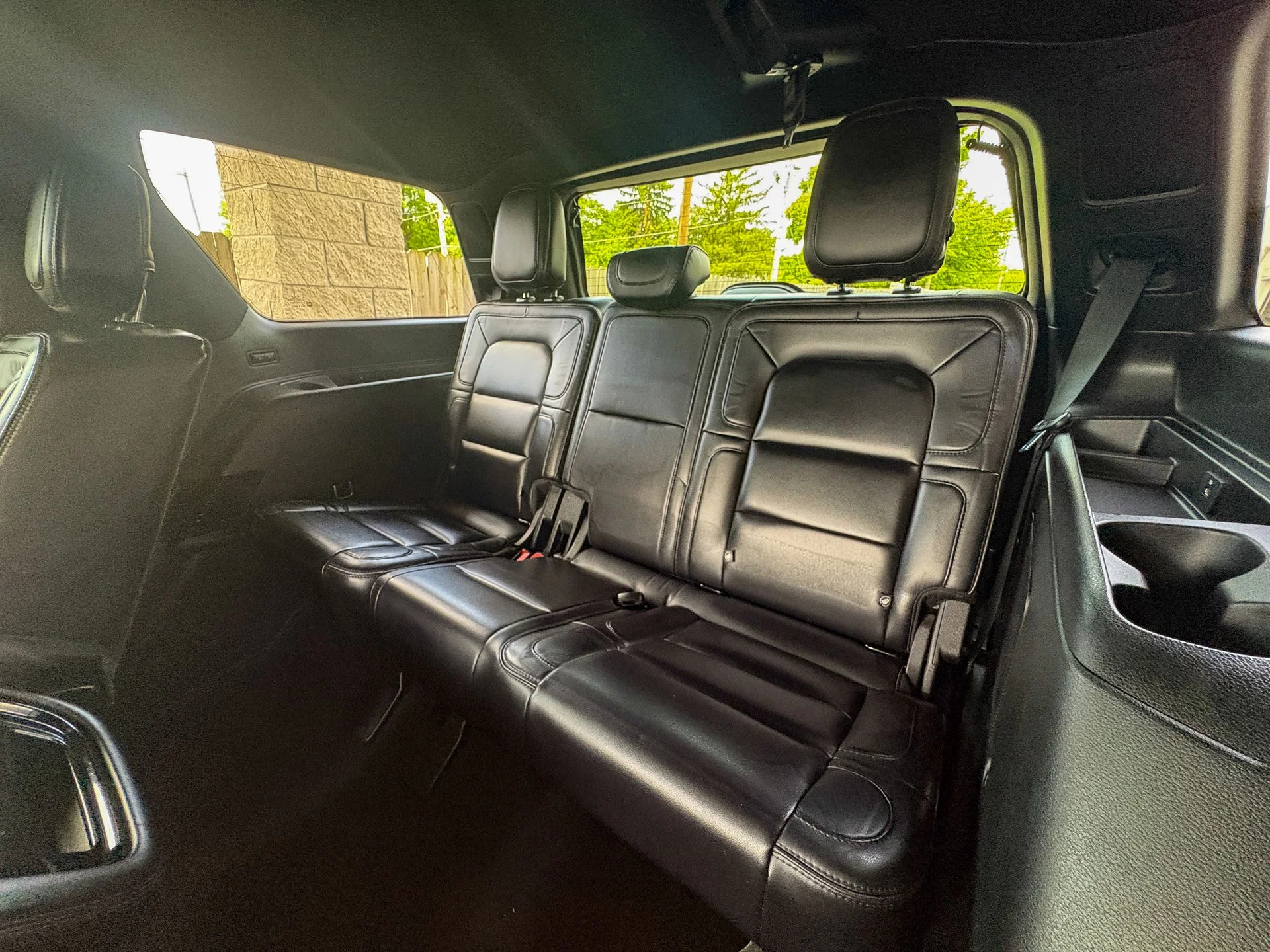 Used 2019 White Lincoln Reserve image 29