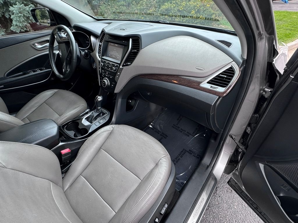Used 2017 Gray Hyundai 2.4 Base image 34