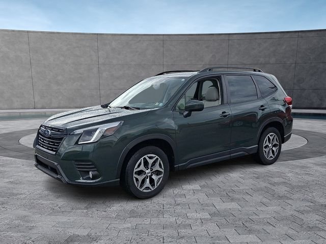 Used 2023 Green Subaru Premium image 5
