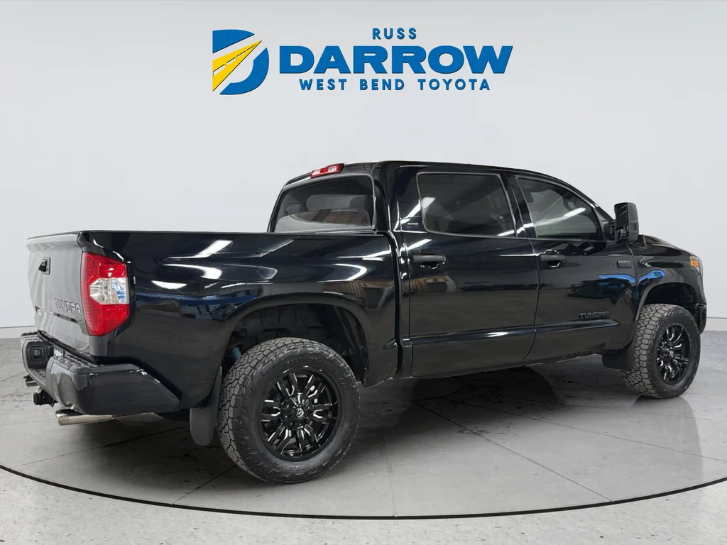 Used 2018 Black Toyota SR5 image 5