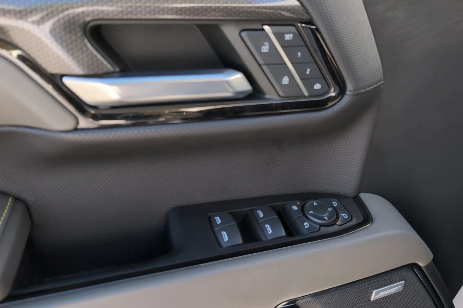 Used 2023 SUMMIT WHITE Chevrolet ZR2 image 12