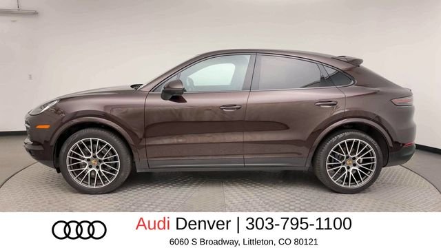 Used 2023  Porsche Base image 5