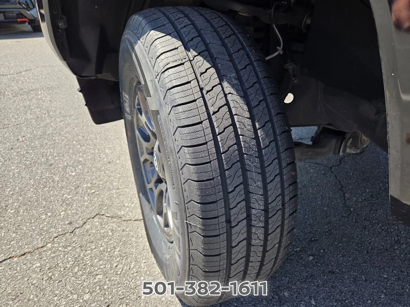Used 2018 Midnight Black Metallic TOYOTA SR5 DOUBLE CAB 6