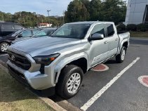 Used 2024  Toyota SR5 image 1