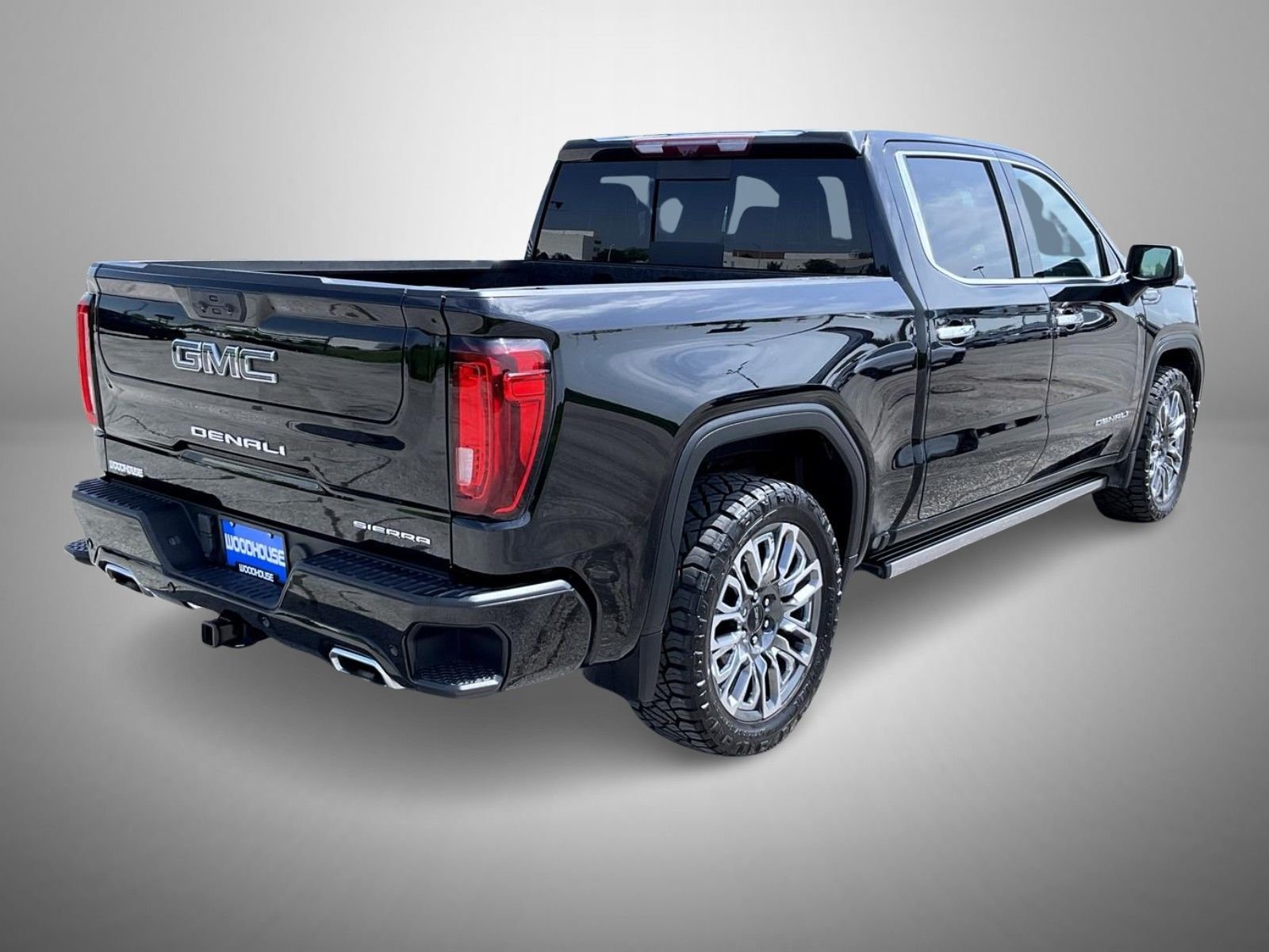 Used 2024 Black GMC Denali Ultimate image 5