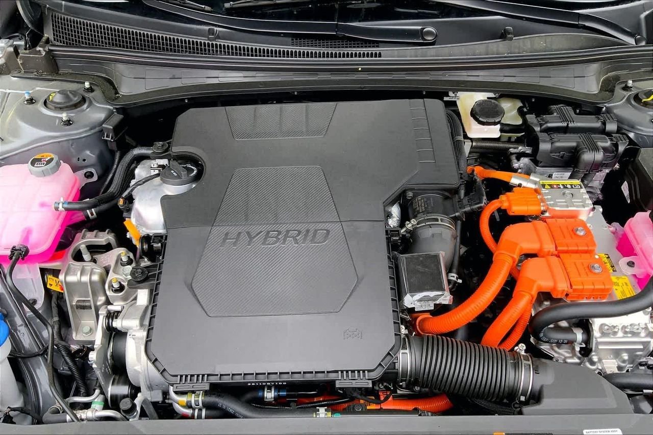 New 2026 Ecotronic Gray Hyundai Limited image 16