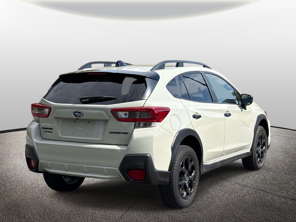 Used 2023  Subaru Premium image 2