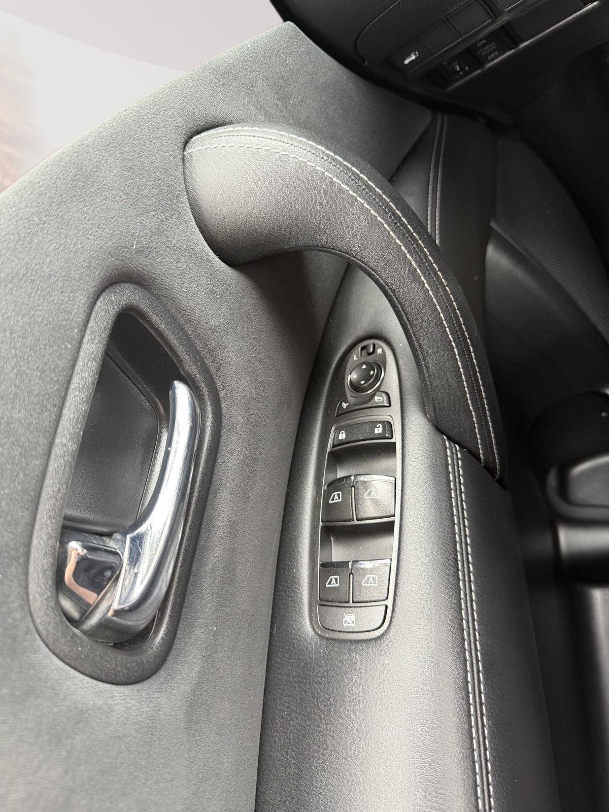 Used 2019 Pearl White Tricoat Nissan SV image 12