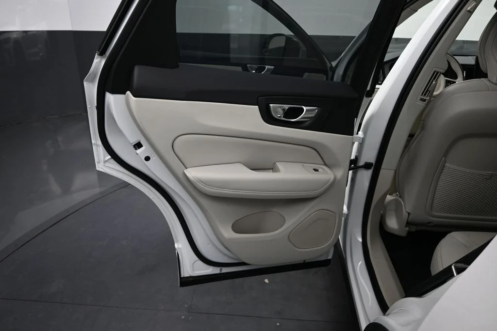 Used 2026 Crystal White Volvo Ultra image 12