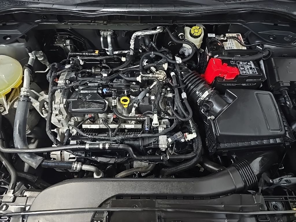 Used 2022 Gray Ford SE image 15