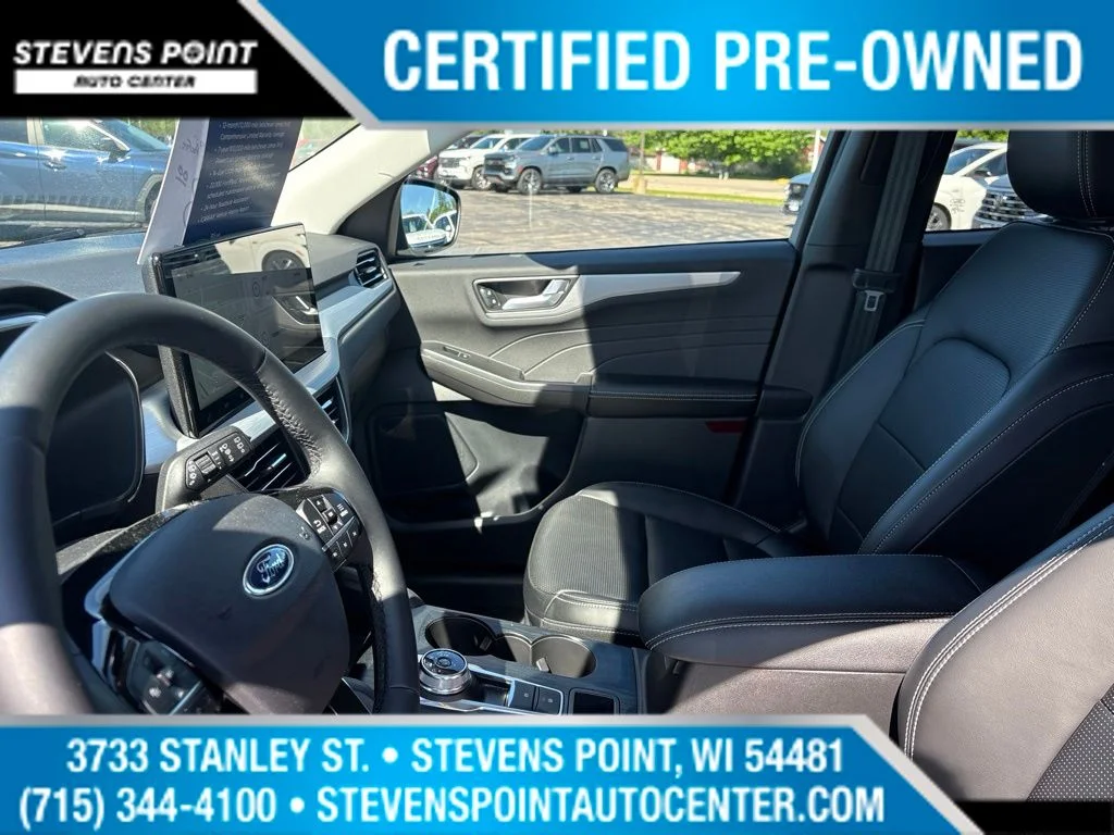 Used 2023 Cinnabar Red Metallic Premium Colorant Ford Platinum image 12
