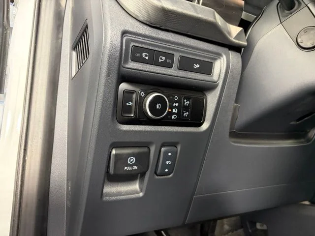 Used 2024 White Ford Lariat image 18