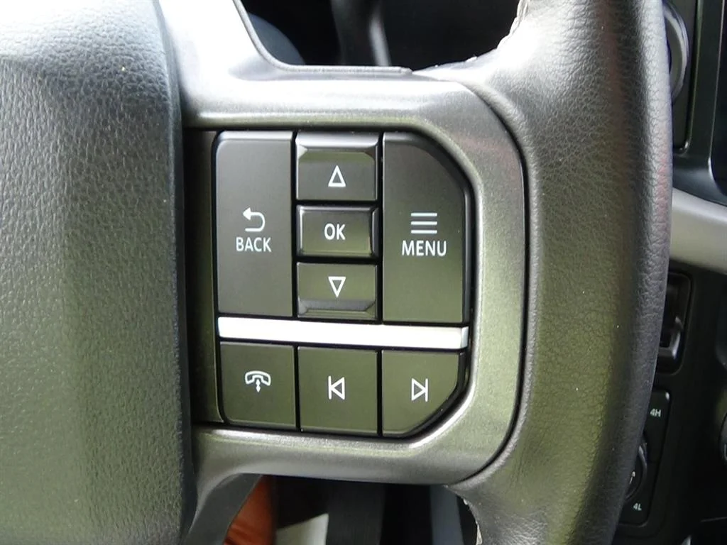 Certified Used 2024 Agate Black Um Ford XLT image 17