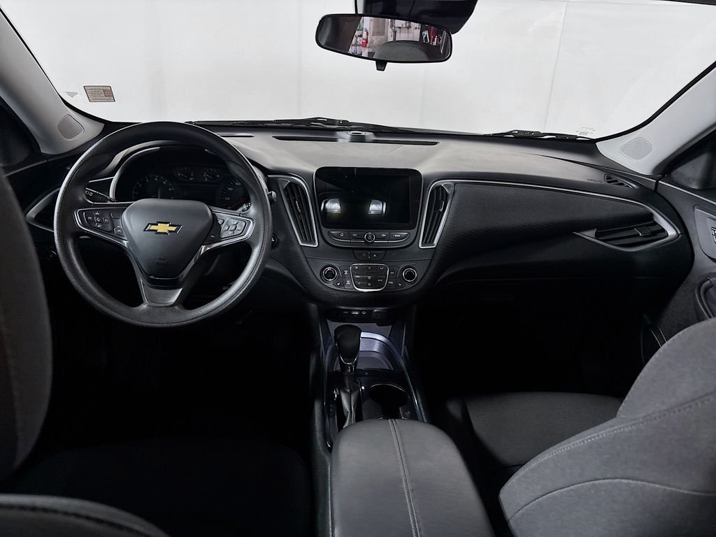 Used 2023 White Chevrolet LT image 12