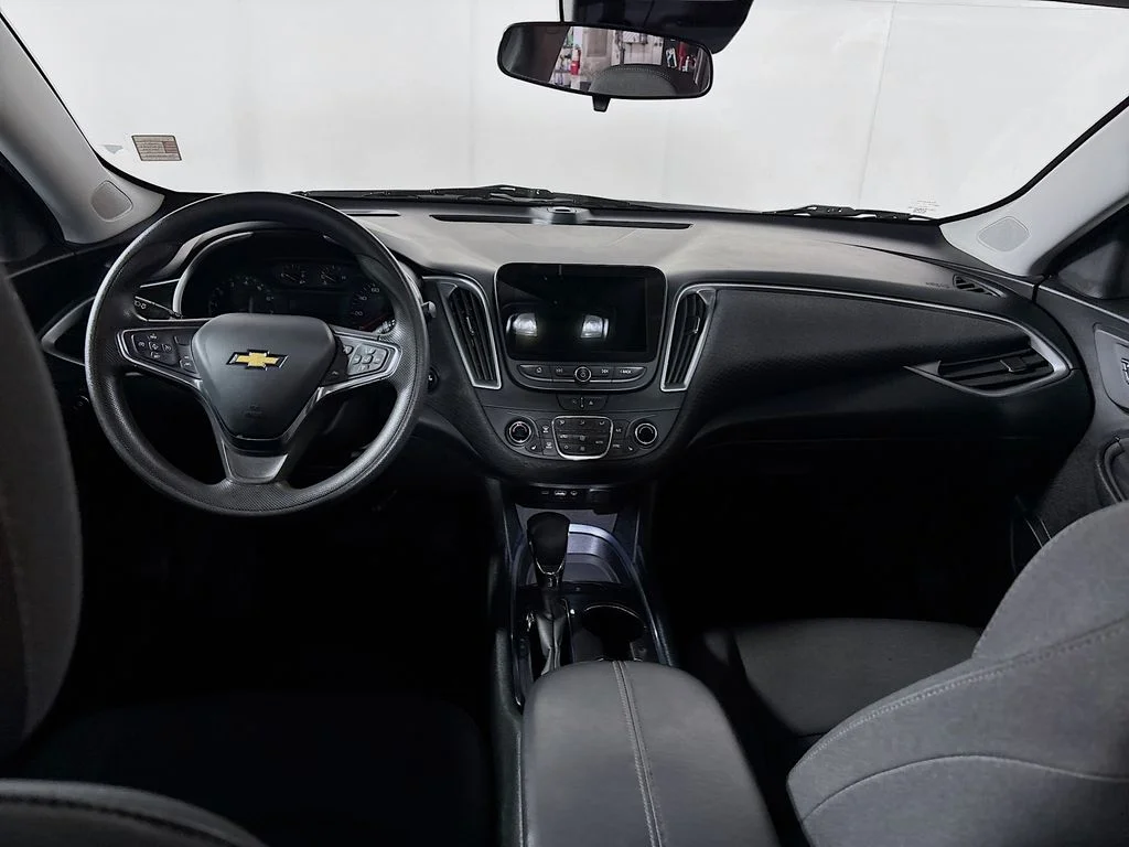 Used 2023 White Chevrolet LT image 12