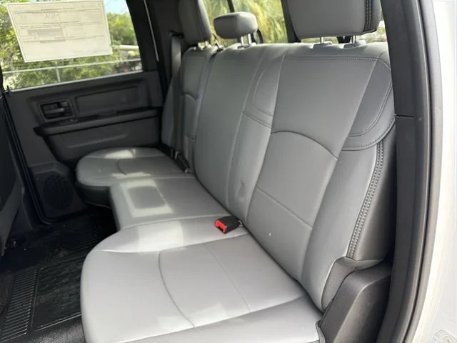New 2026 Bright White Clear-Coat Exterior Paint RAM Tradesman image 15