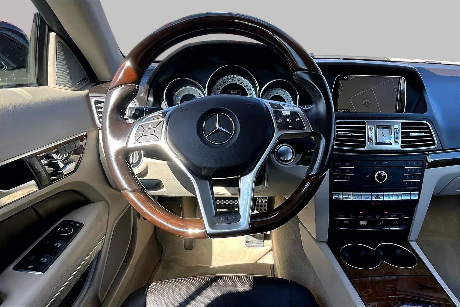 Used 2016 Black Mercedes-Benz E 400 image 6