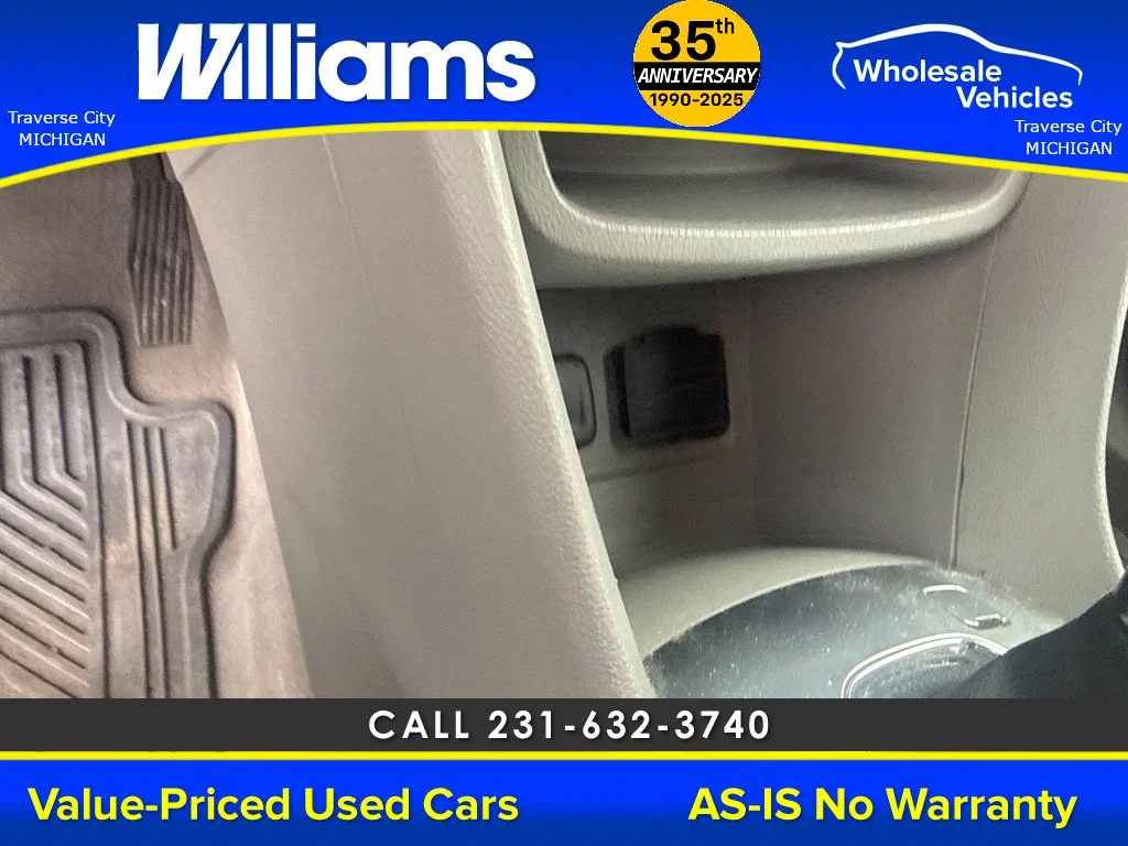 Used 2015 White Pearl Metallic Buick Base image 30