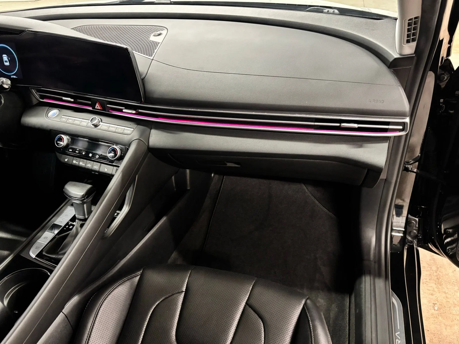 Used 2024 Black Hyundai Limited image 20