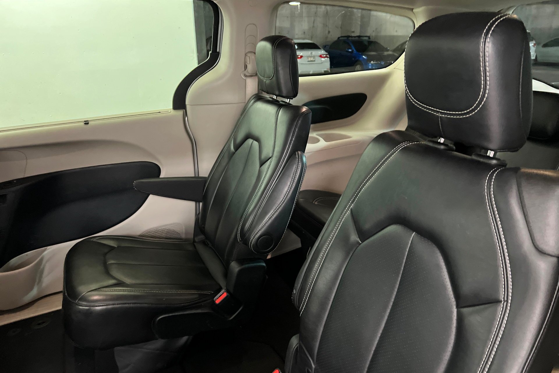 2024 Chrysler Pacifica Touring L - Photo 20
